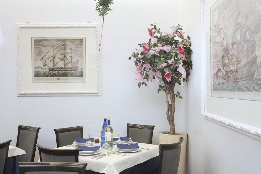Nautilus Hotel Riccione Kültér fotó