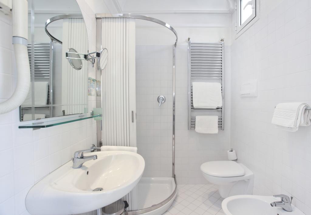 Nautilus Hotel Riccione Szoba fotó